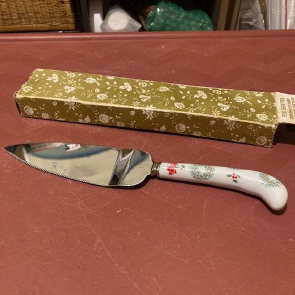 Vintage Sheffield, England cake/pie server